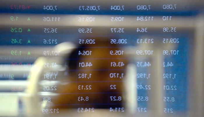 Brokers are busy in trading at Pakistan Stock Exchange (PSX) in Karachi on Wednesday, June 4, 2025. — PPI