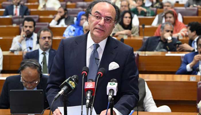 Finance Minister Muhammad Aurangzeb is presenting a federal budget for fiscal year 2025-26 in National Assembly on June 10, 2025. — National Assembly of Pakistan