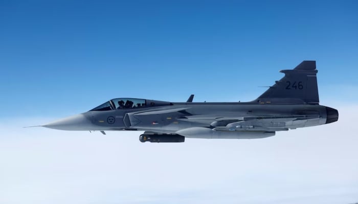 A Swedish Air Force Saab JAS 39 Gripen fighter jet flies during a media day, July 4, 2023. — Reuters