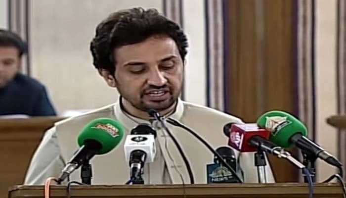 Balochistan Finance Minister Mir Shoaib Nosherwani presents the budget for FY26 during the assembly session. —Screengrab/YouTube