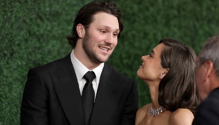 Josh Allen shares outlook on this year after marrying Hailee Steinfeld