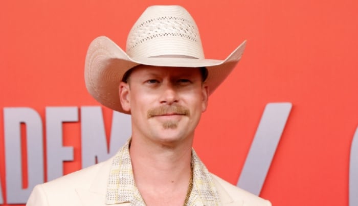 Photo: Brian Kelley shares significance of staying in Florida for his work
