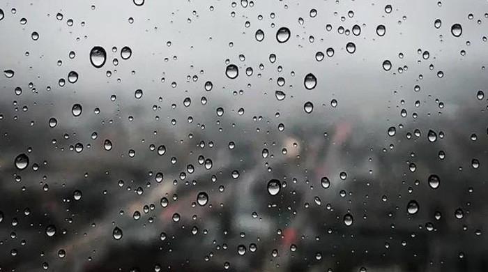 Karachi welcomes first seasonal shower after intense heatwave