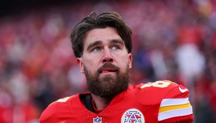 Photo: Taylor Swifts beau Travis Kelce has a lot going in his life: Friend