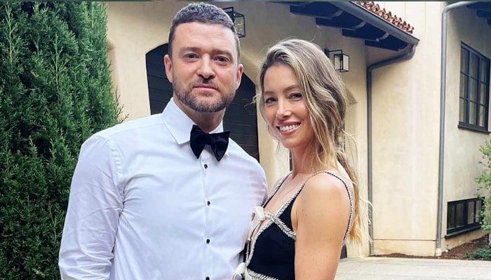 Justin Timberlake spirals as wife Jessica Biel turns attention away