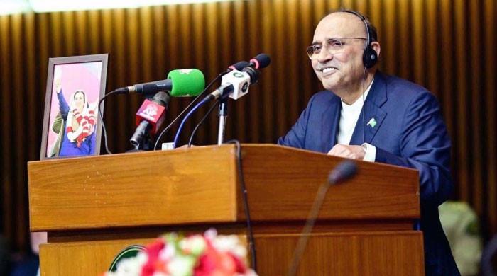 Does president have power to declare financial emergency in a province?