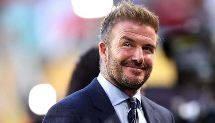 Sir David Beckham recovers from wrist injury