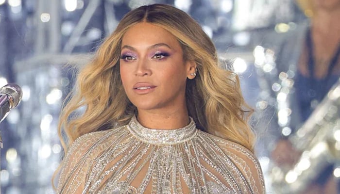 Beyonce suffers mishap during Houston ‘Cowboy Carter’ show