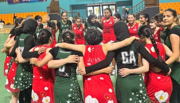 Pakistani and Japanese players during the semifinal of the Asian Youth Girls Netball Championship 2025 at Jeonju Hwasan Gymnasium in Jeonju-si, South Korea, on July 3, 2025. — Pakistan Netball Federation