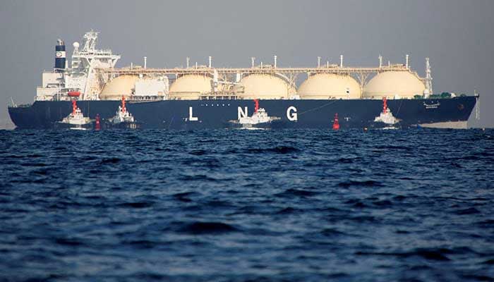 Pakistan faces risk of LNG glut, warns minister