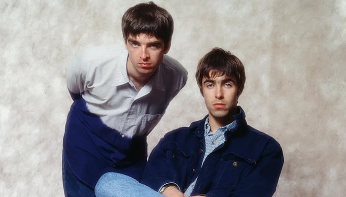 Oasis get shout outs from The Spice Girls, Robbie Williams as tour kicks off