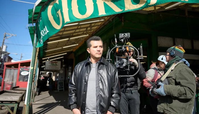 John Leguizamo gushes over Latin American talent