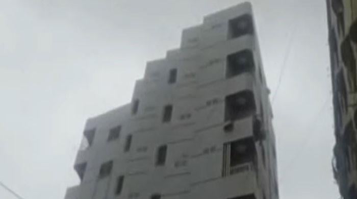 Another multi-storey residential building in Lyari declared unsafe