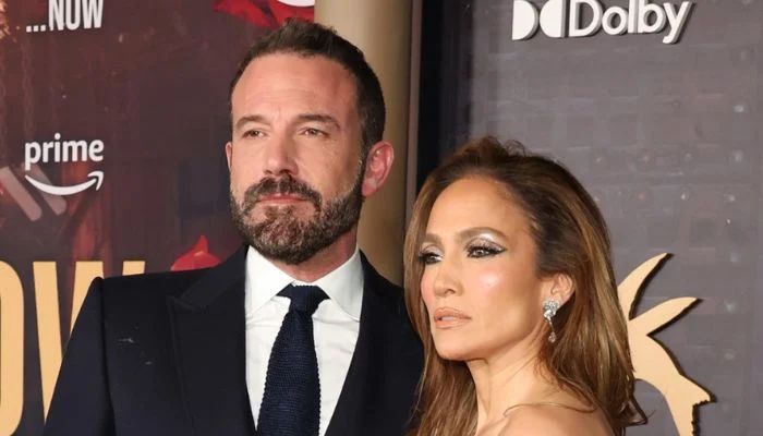 Jennifer Lopez spirals as Ben Affleck holds all the cards