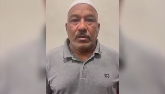 Lahore man apologies for using abusive language against Punjab administration. — X