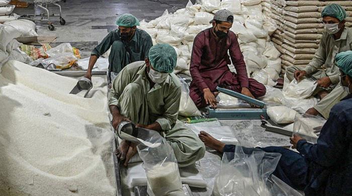 Govt cuts sugar import amid IMF concerns over policy violations