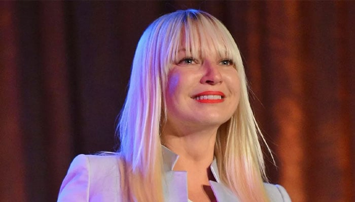 Sia photographed with new, rumoured beau