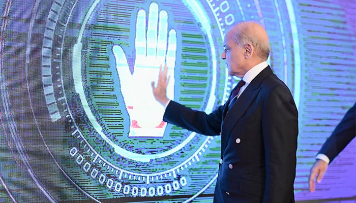PM Shehbaz Sharif inaugurates digital system for licencing and registration of medical devices in Islamabad on July 21, 2025. — PID