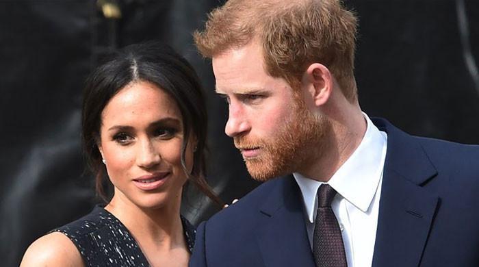 Prince Harry ready to flee California as life crumbles with Meghan Markle