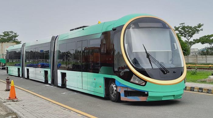 After e-bus, Lahore to get electric tram service