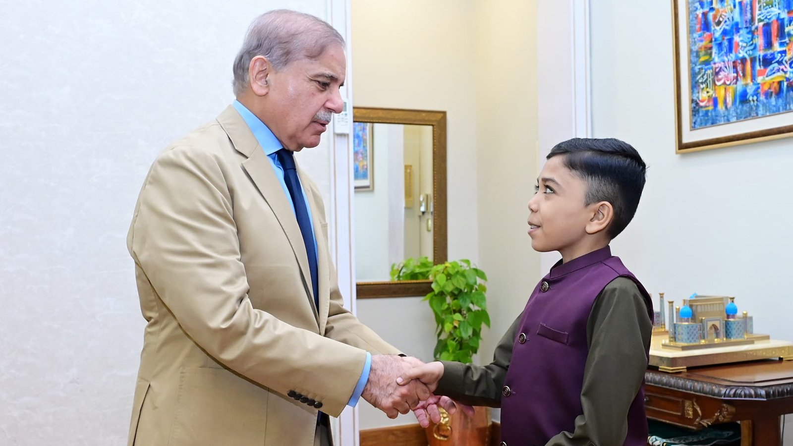 Prime Minister Shehbaz Sharif meets renowned content creator Talha Ahmed at the PM House in Islamabad, on July 19, 2025. — Facebook@GovtofPakistan