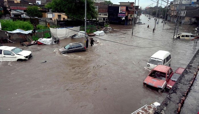 Rahimabad area submerged in water due to heavy rain experienced in Rawalpindi, July 17, 2025. — APP