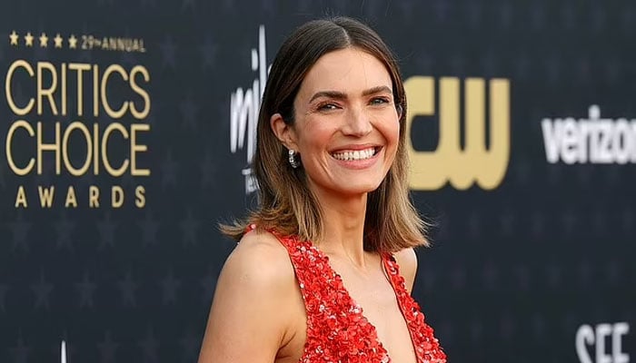 Mandy Moore reflects on her early pop music years