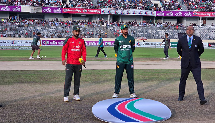 Bangladesh win toss, elect to field first against Pakistan 1 Bangladesh and Pakistan skippers during the toss ahead of the third T20I match at Sher-e-Bangla National Cricket Stadium in Mirpur, Dhaka, on July 24, 2025. — X/@TheRealPCB