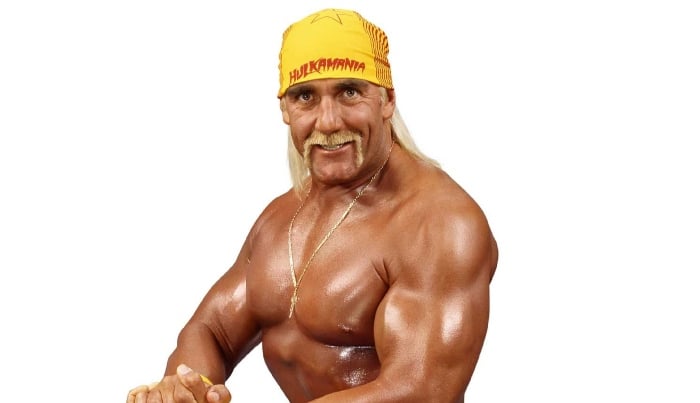 Photo: Hulk Hogan was calling, texting as normal before death: Source