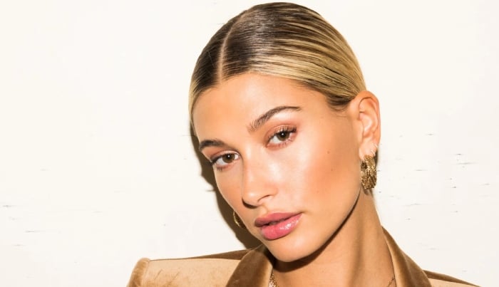 Photo: Hailey Bieber shares candid moment from girls night out