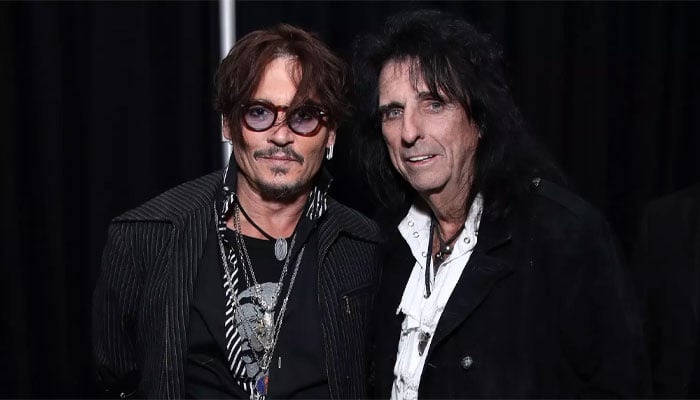 Johnny Depp pays surprise on-stage tribute to Ozzy Osbourne