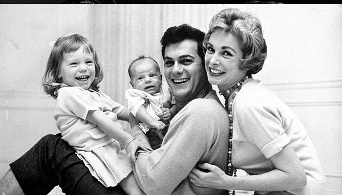Jamie Lee Curtis with her parents, Tony Curtis and Janet Leigh