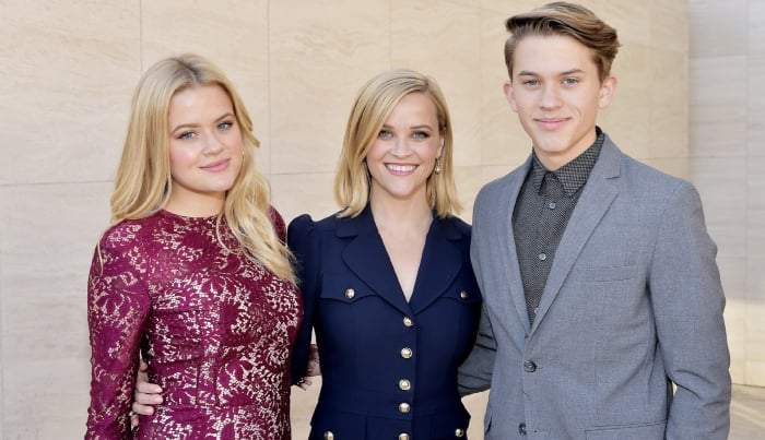 Photo: Reese Witherspoon with Ryan Phillipe and her kids