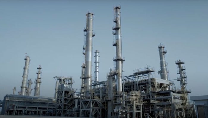 The image shows a refinery of Pakistan’s largest refiner, Cnergyico. — YouTube/@cnergyicopkltd/Screengrab