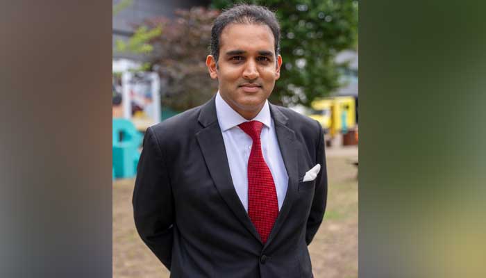 Lord Aamer Sarfraz at the East London University. —  University of East London/File