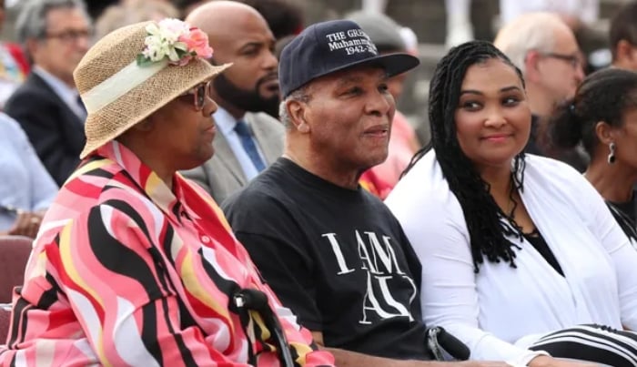 Photo: Late Muhammad Alis brother Rahaman Ali dies aged 82
