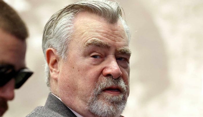 Photo: Travis Kelce dad Ed Kelces girlfriend Maureen Maguire dies at the age of 74