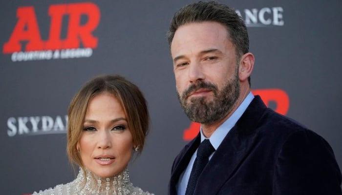 Ben Affleck furious over Jennifer Lopezs lyric attack