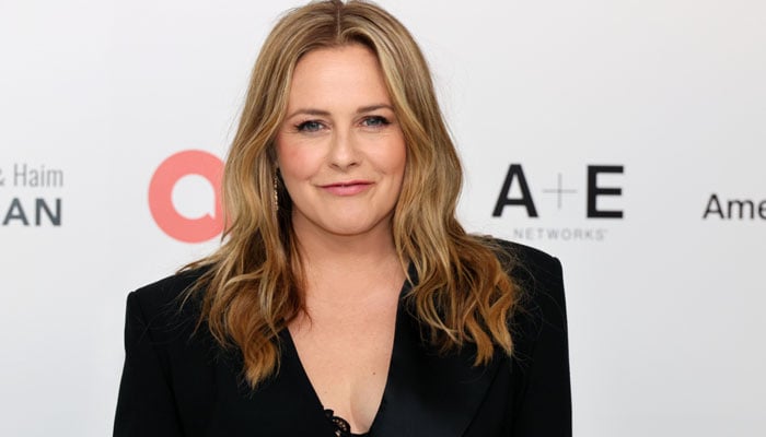 Alicia Silverstone shares update on Clueless tv series