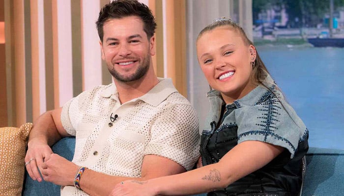Chris Hughes details how he proposed to JoJo Siwa