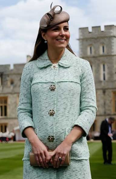 Kate Middleton stuns in pregnancy photos