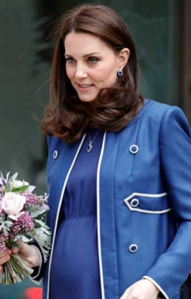 Kate Middleton stuns in pregnancy photos