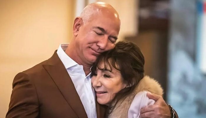 Jeff Bezos mother dies after battle with dementia