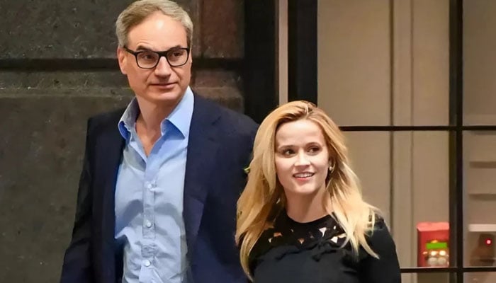 Reese Witherspoon to leave Hollywood for new beau?