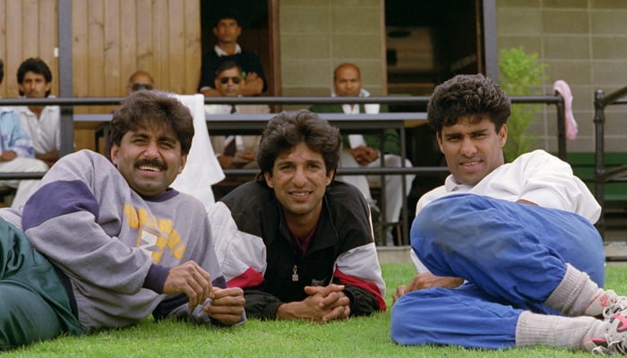 (left to right) Javed Miandad, Wasim Akram and Waqar Younis relax during the Pakistan v South Africa ODI at the Manuka Oval in Canberra on February 15, 1992. — AFP