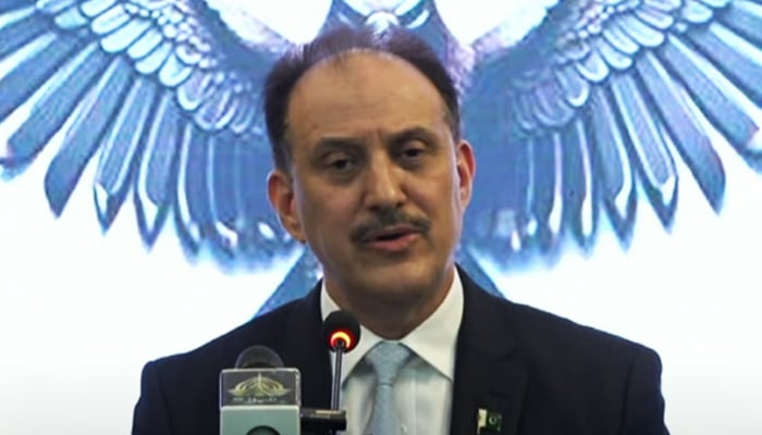 Counter Terrorism Department Additional Inspector General Azad Khan addresses press conference in Karachi on August 23, 2025. — Geo News