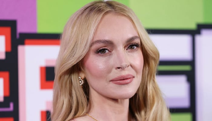 Lindsay Lohan stuns fans with surprise appearance in NYC