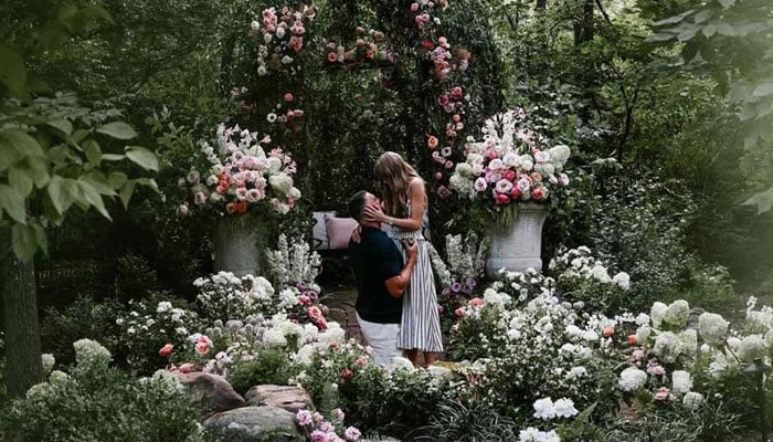 Taylor Swift, Travis Kelces shocking wedding plans revealed