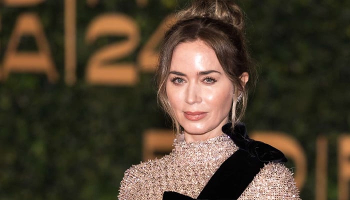 Emily Blunt turns heads with Dwayne Johnson at The Smashing Machine premiere