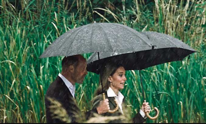 Prince William, Kate see divine approval of their unity in Mother Natures cameo